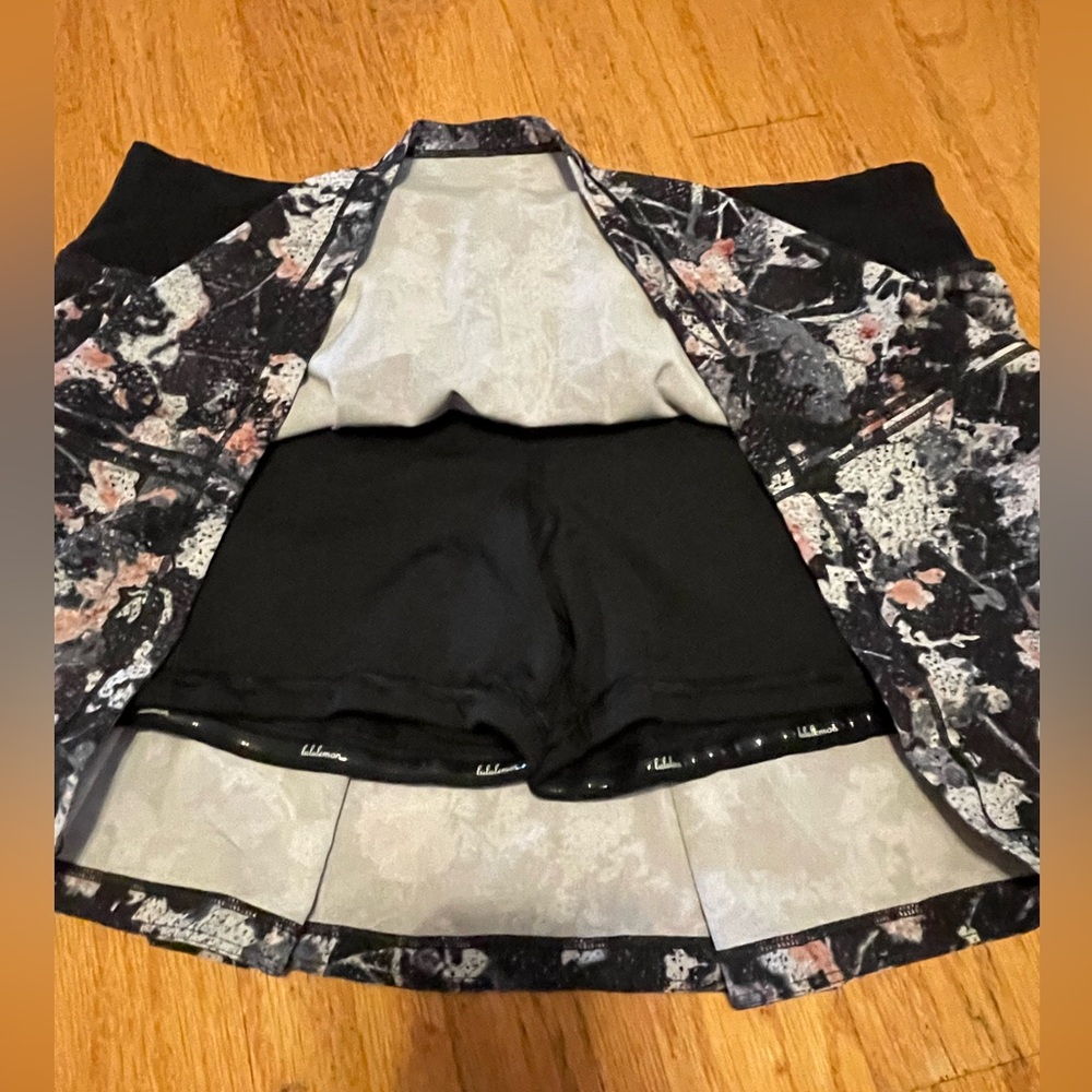Lululemon Pace Rival Spring Bloom Skort - Picture 5 of 7
